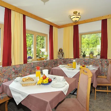 Haus Gisela 3* اوتز