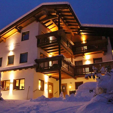 Haus Gisela Pensión Oetz